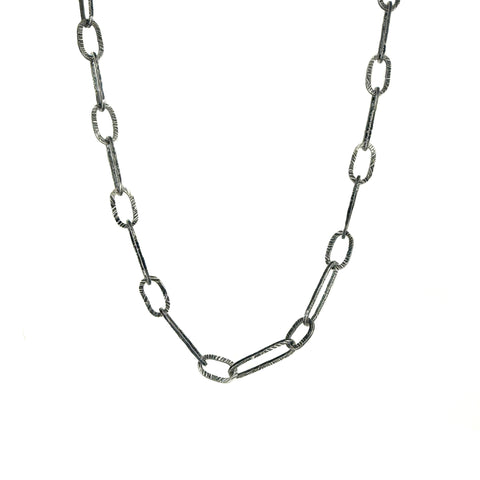 Hatch Texture Chain Necklace