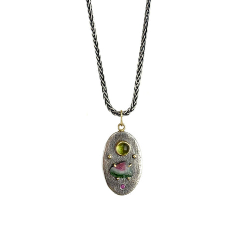 Collection Vertical Oval Necklace