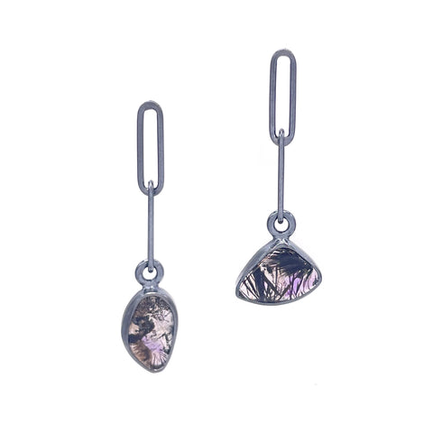 Mini Link Amethyst Earrings