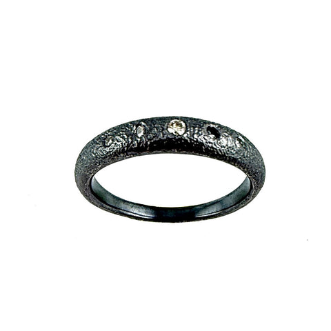 Tapered Diamond Band