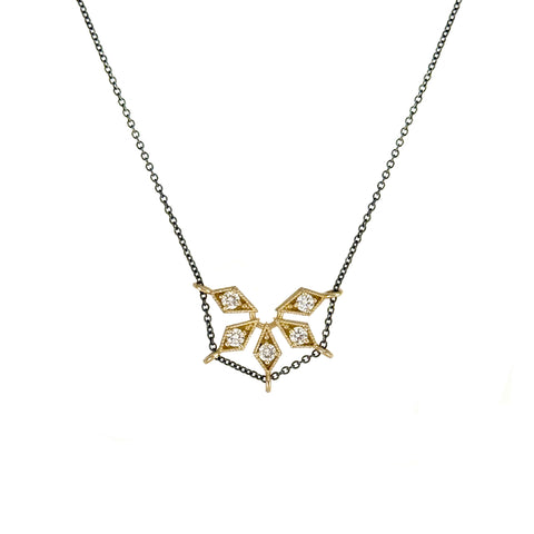 Chain Halo Crest Pendant