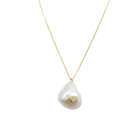 Petal Pearl Necklace