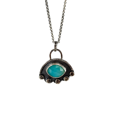 Chalcendony Arc Necklace