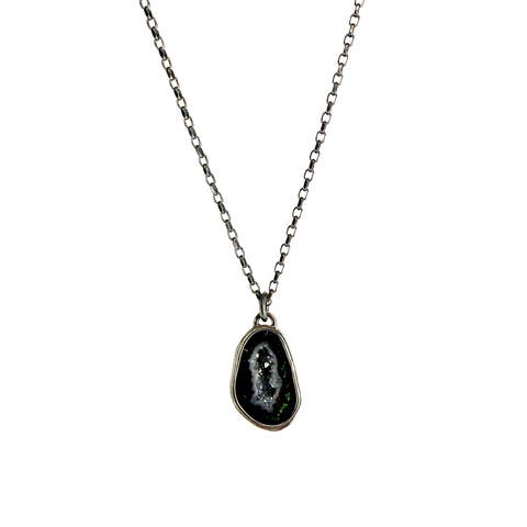Tabasco Geode Necklace