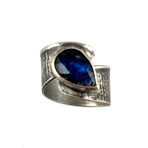 Embossed Wrap Ring, Kyanite