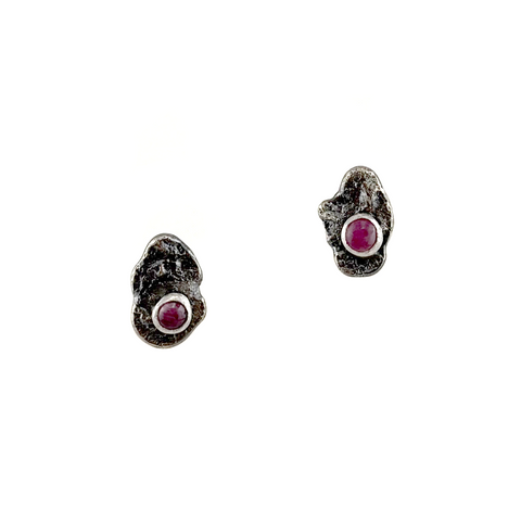 Igneous Studs, Ruby