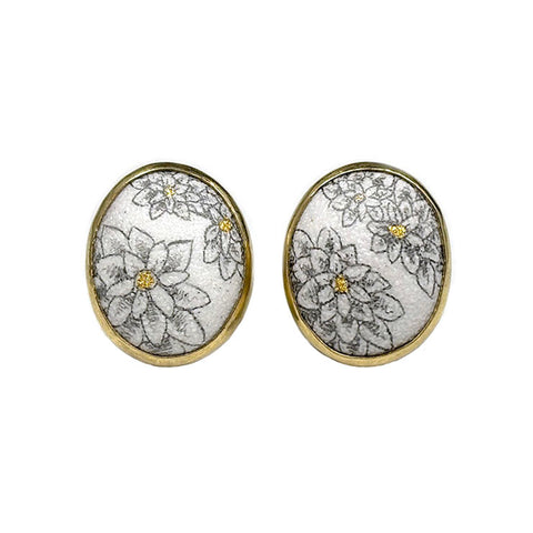 Oval Posts with Chrysanthemum